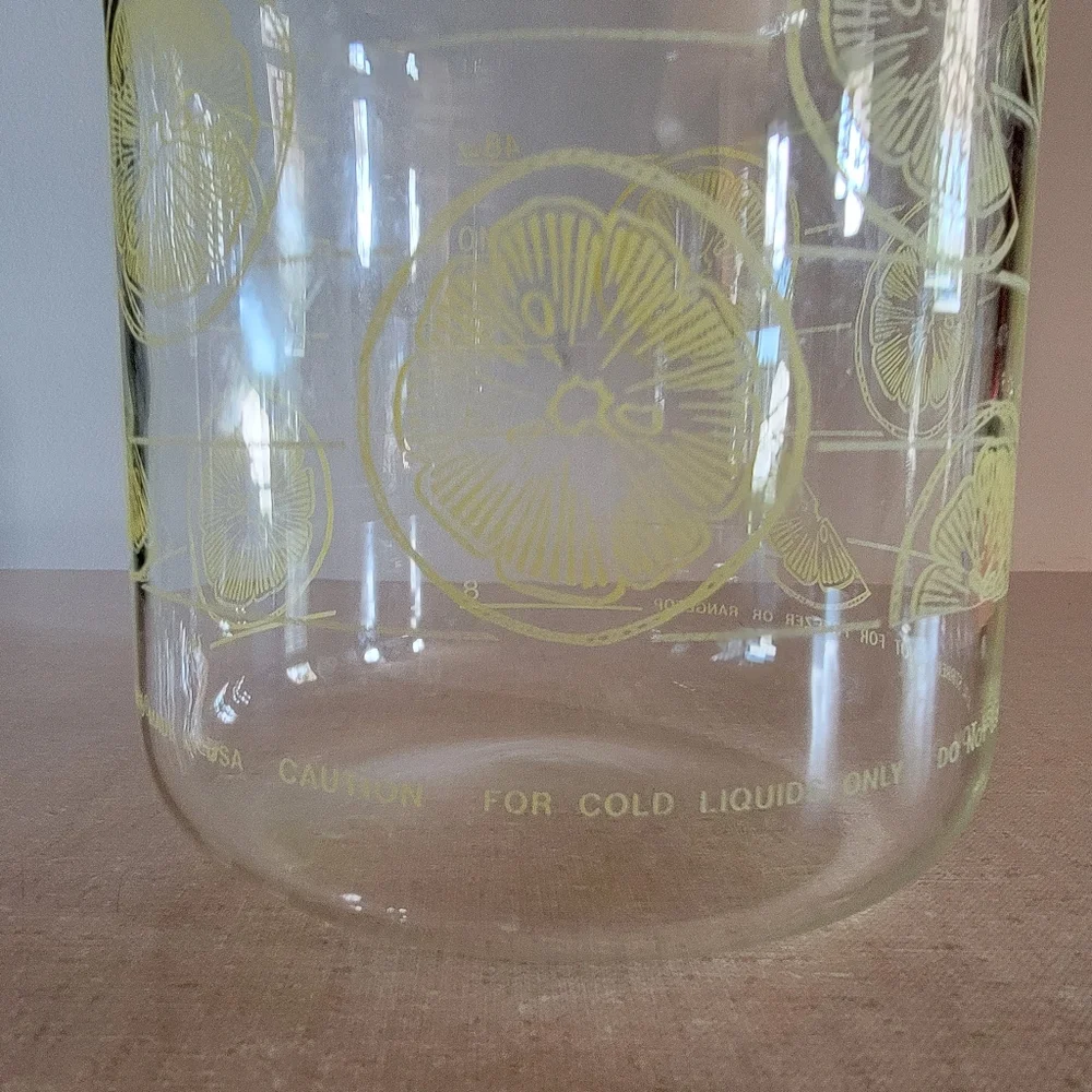 Vintage Pyrex 2 Qt Lemonade Pitcher Lemon Slice USA‎ #7520